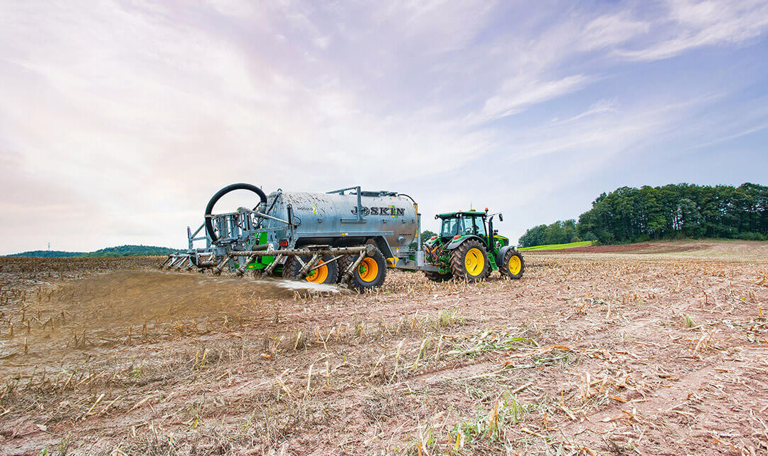Prawidłowe rozprowadzanie gnojowicy wśród upraw